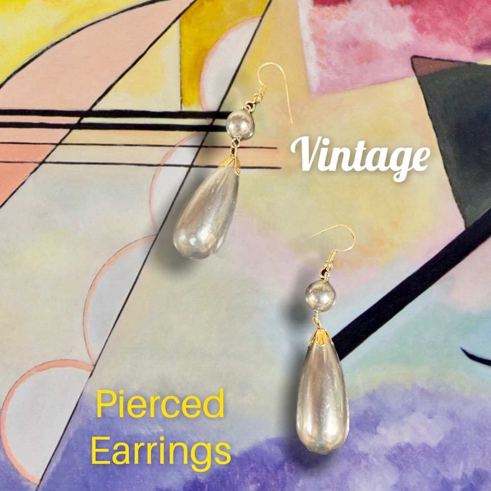 Vintage Tear Drop Costume Pierced Earrings
